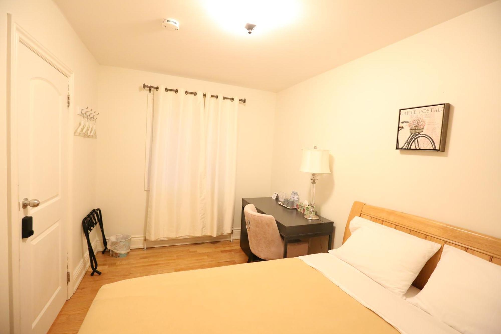 Xiao Wang Bed & Breakfast Toronto Exterior photo